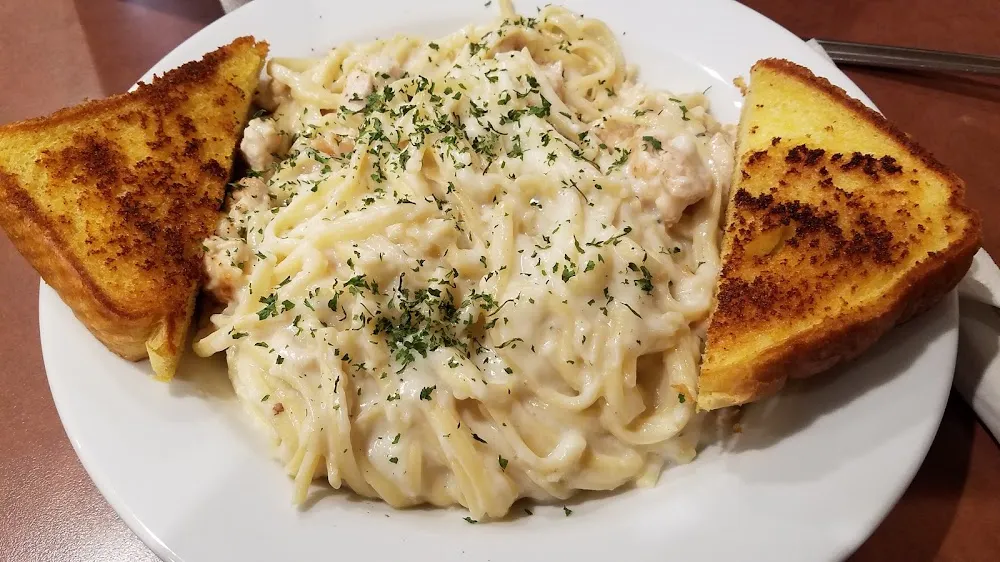 Grilled Chicken with Garlic Sauce and Linguini
